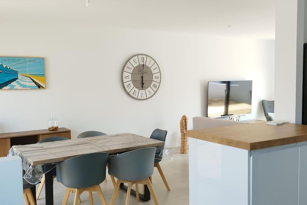 Maison 3 Chbres 3 Etoiles St Gilles X De Vie 圣吉尔-克鲁瓦德维 外观 照片