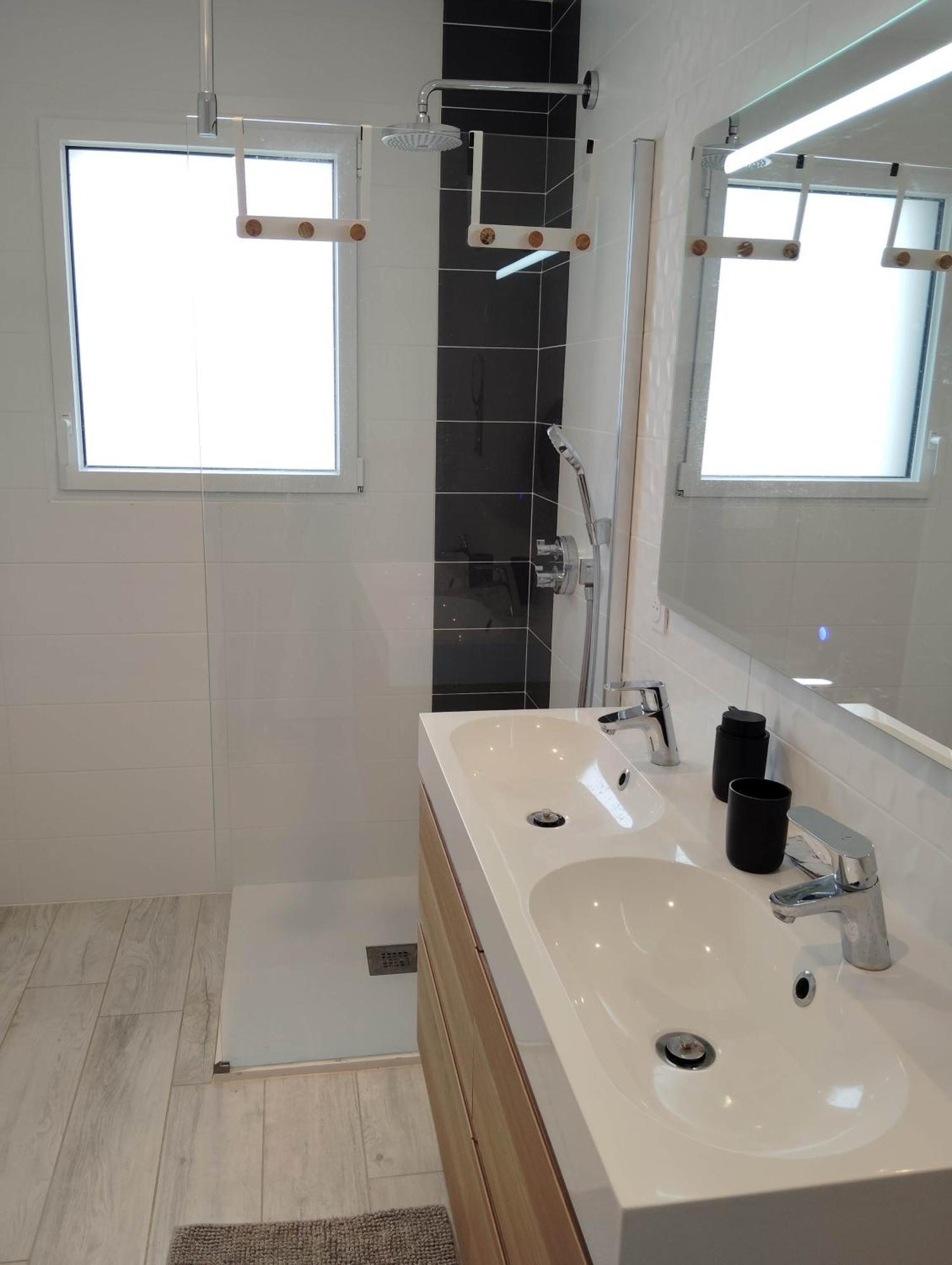 Maison 3 Chbres 3 Etoiles St Gilles X De Vie 圣吉尔-克鲁瓦德维 外观 照片